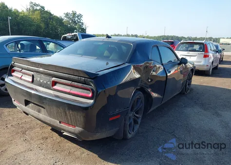 2016 Dodge Challenger R/T z USA, uszkodzony, nr VIN 2C3CDZBT6GH136494